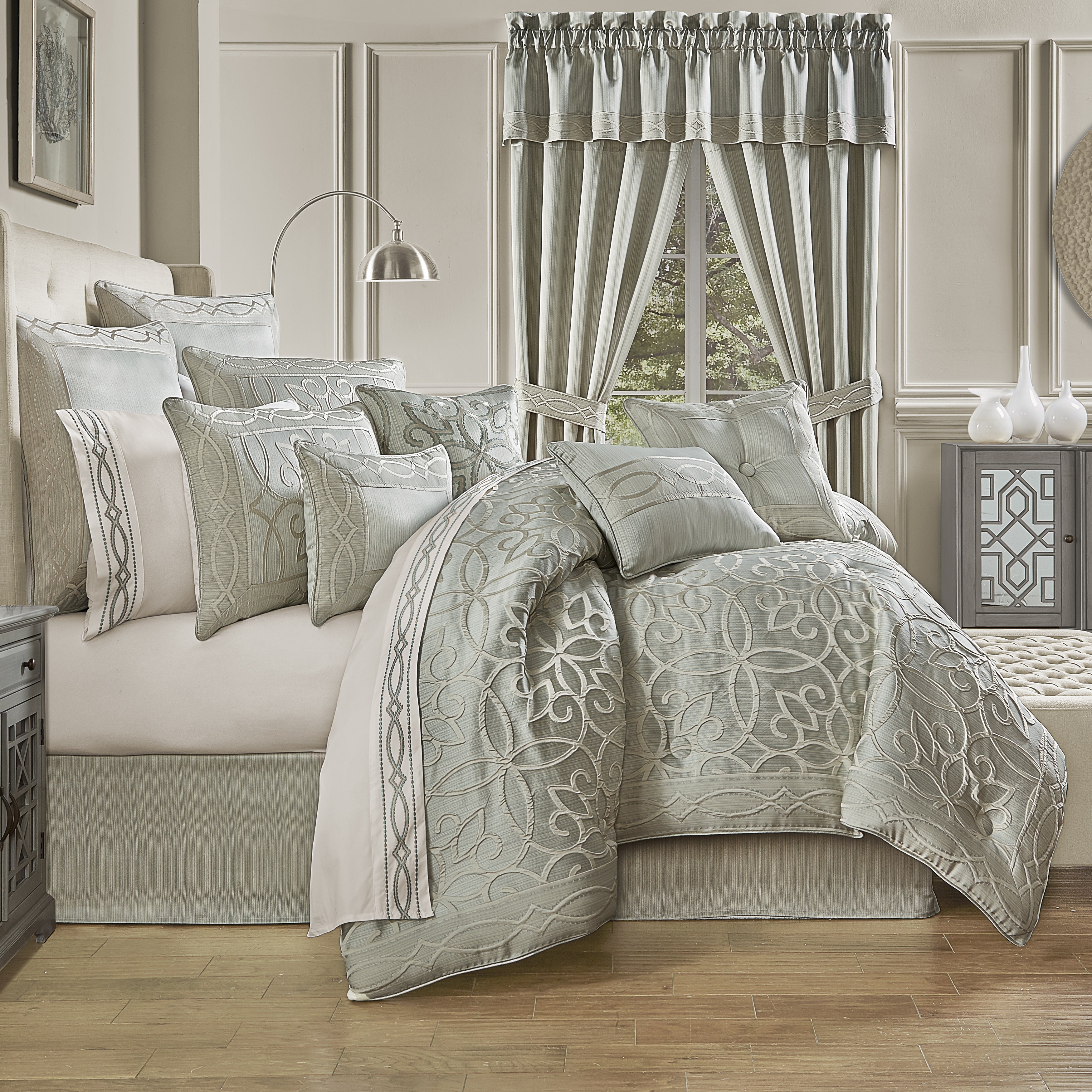 Savoy Pewter 4-Piece Comforter Set By J Queen – Latest Bedding