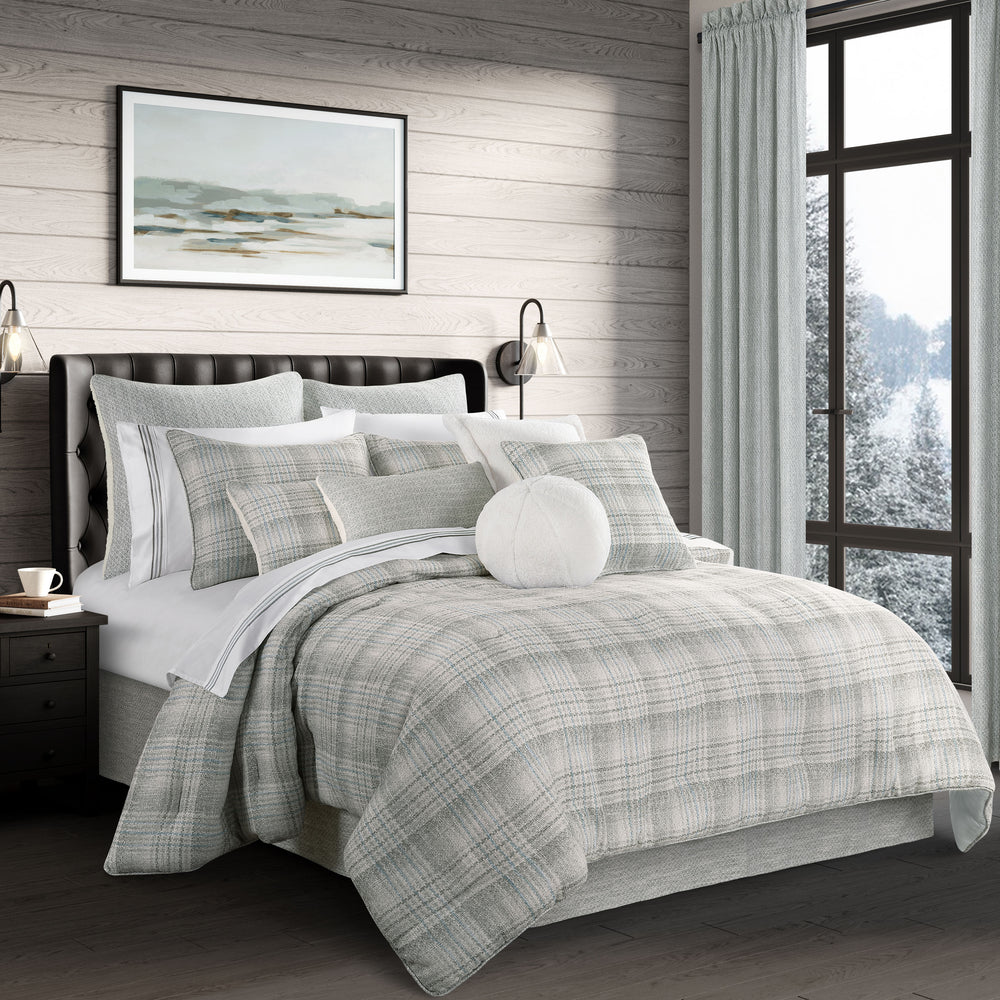 Alejandro Spa 4 Piece Comforter Set Comforter Sets By J. Queen New York