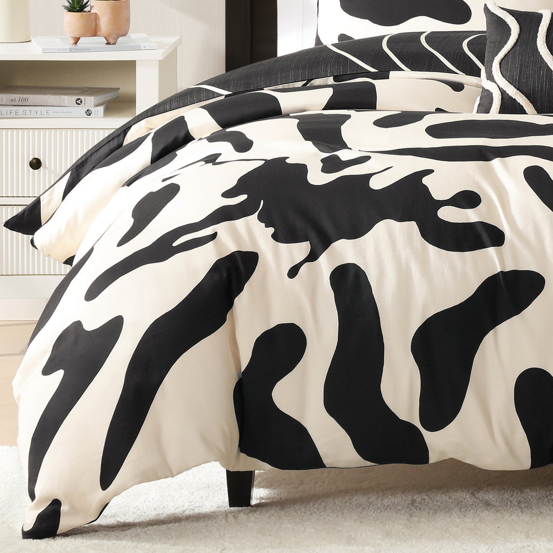 BebeTeen Ebony and Ivory Reversible Comforter Set Comforter Sets By Bebejan®