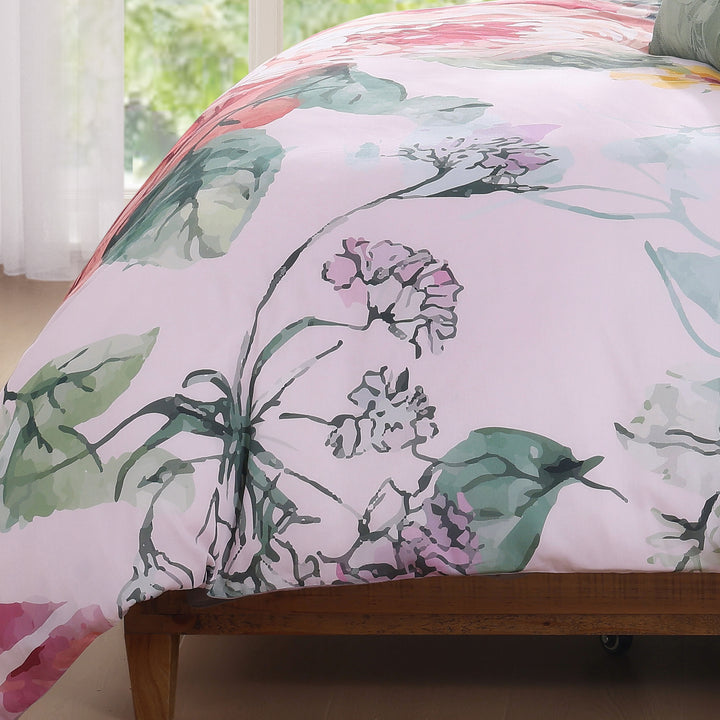 Bebejan Cool Pink Roses 5 Piece Reversible Comforter Set in KING - Final Sale Comforter Sets By US Office - Latest Bedding