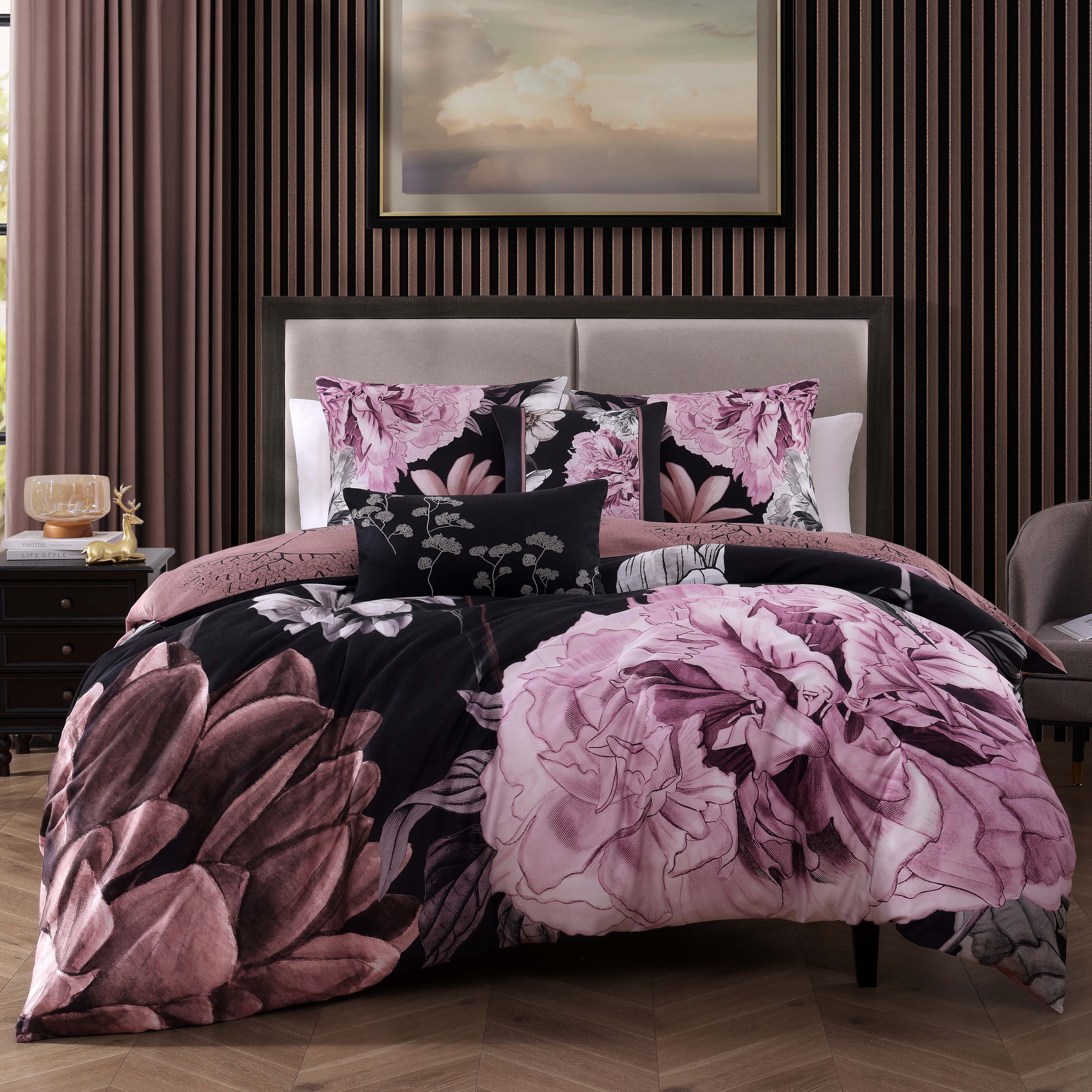 New 5 Piece Queen popular -grand lit comforter set-The Harmony label