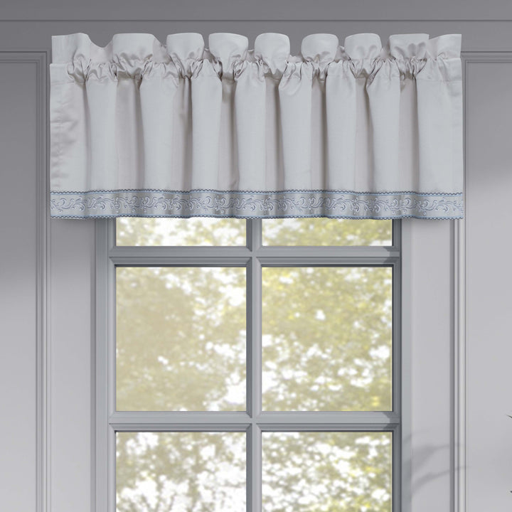 Boulevard Sterling Straight Window Valance Window Valances By J. Queen New York