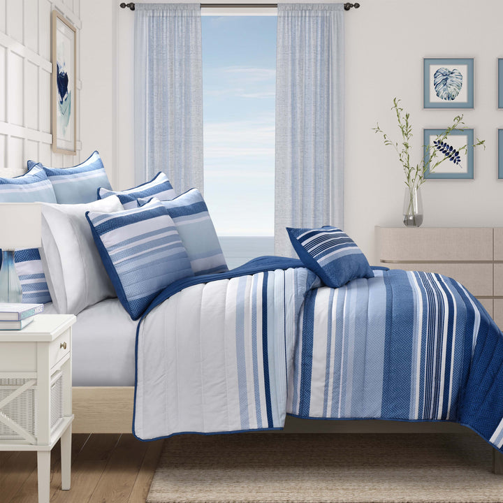 Carson Blue 3 Piece Quilt Set Quilt Sets By J. Queen New York