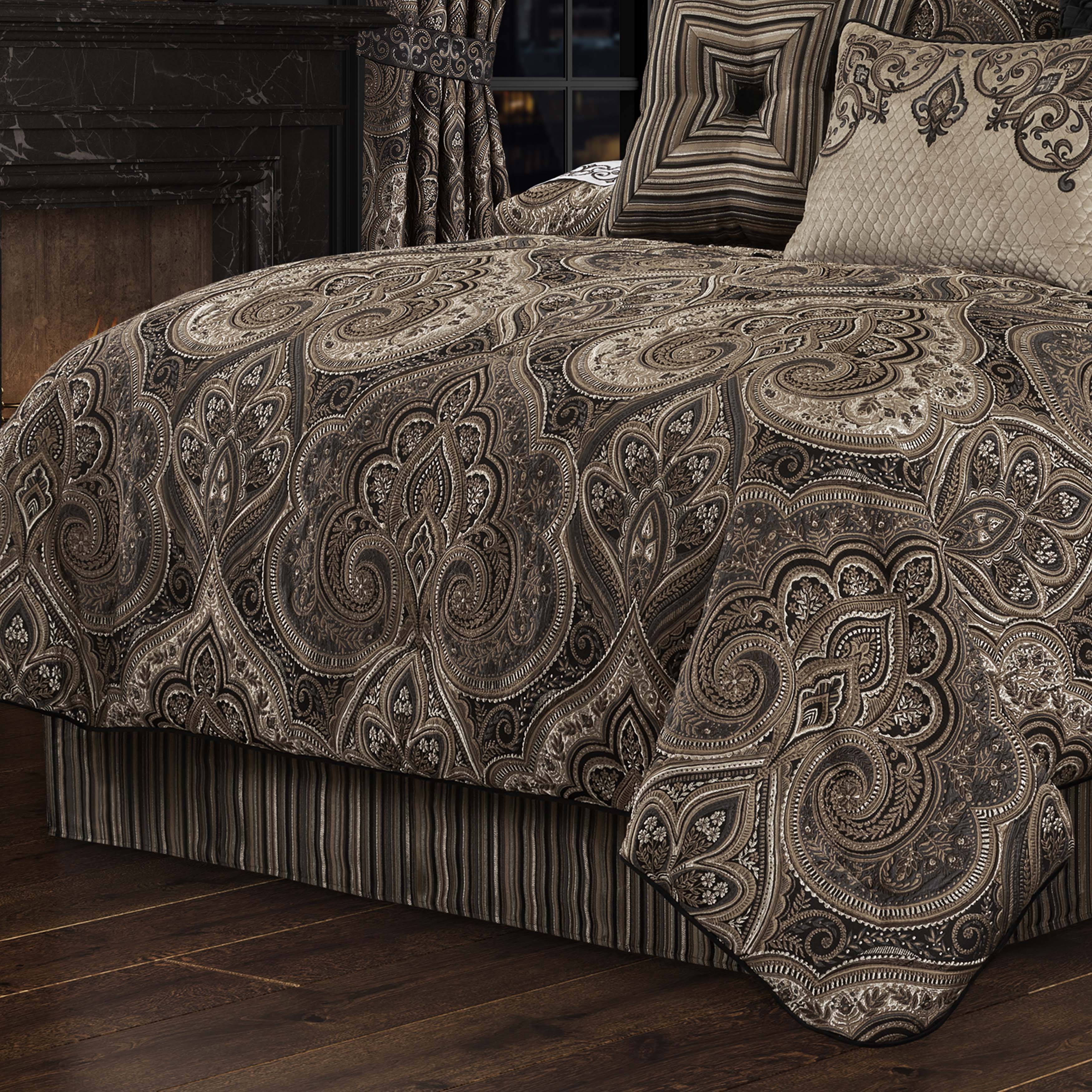 Cipriana Bronze 4 Piece Comforter Set