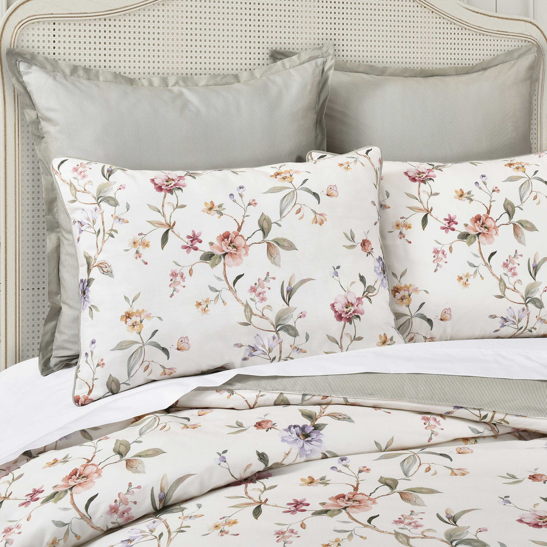 Clarice Ivory 3 Piece Comforter Set Comforter Sets By J. Queen New York