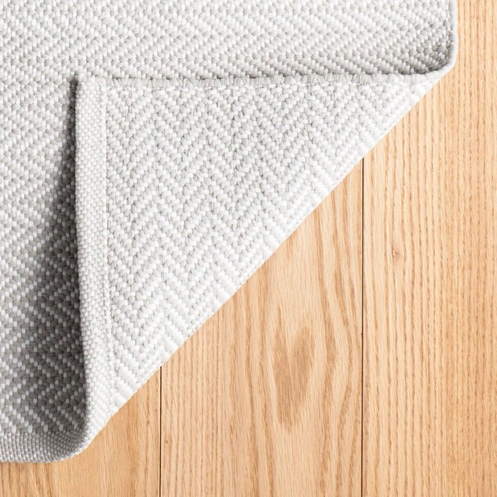 Herringbone Pearl Grey/White Handwoven Indoor/Outdoor Rug Rug By Annie Selke