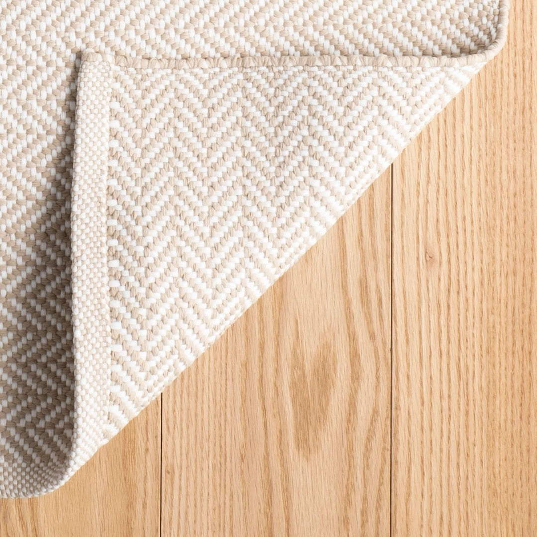 Herringbone Linen/White Handwoven Indoor/Outdoor Rug Rug By Annie Selke