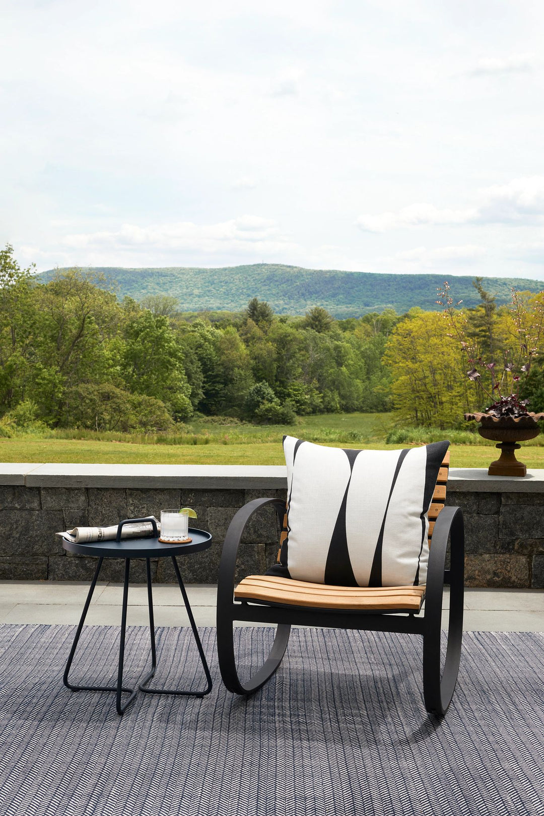 Herringbone Navy/Ivory Handwoven Indoor/Outdoor Rug Rug By Annie Selke