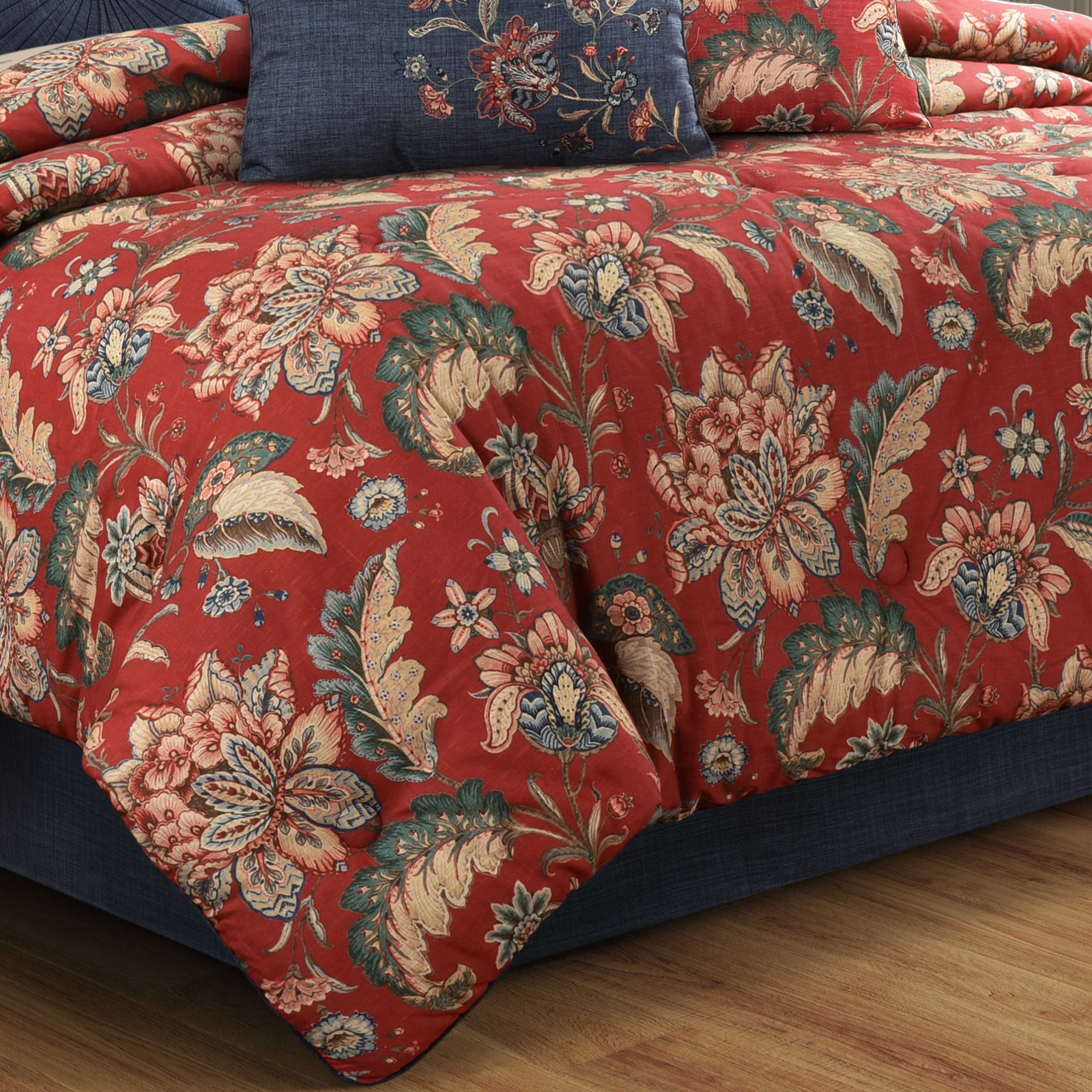 Enchanted Garden Red 4 Piece Comforter Set