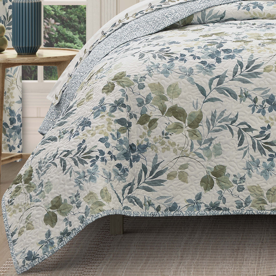 Evergreen Blue 3 Piece Quilt Set Quilt Sets By J. Queen New York