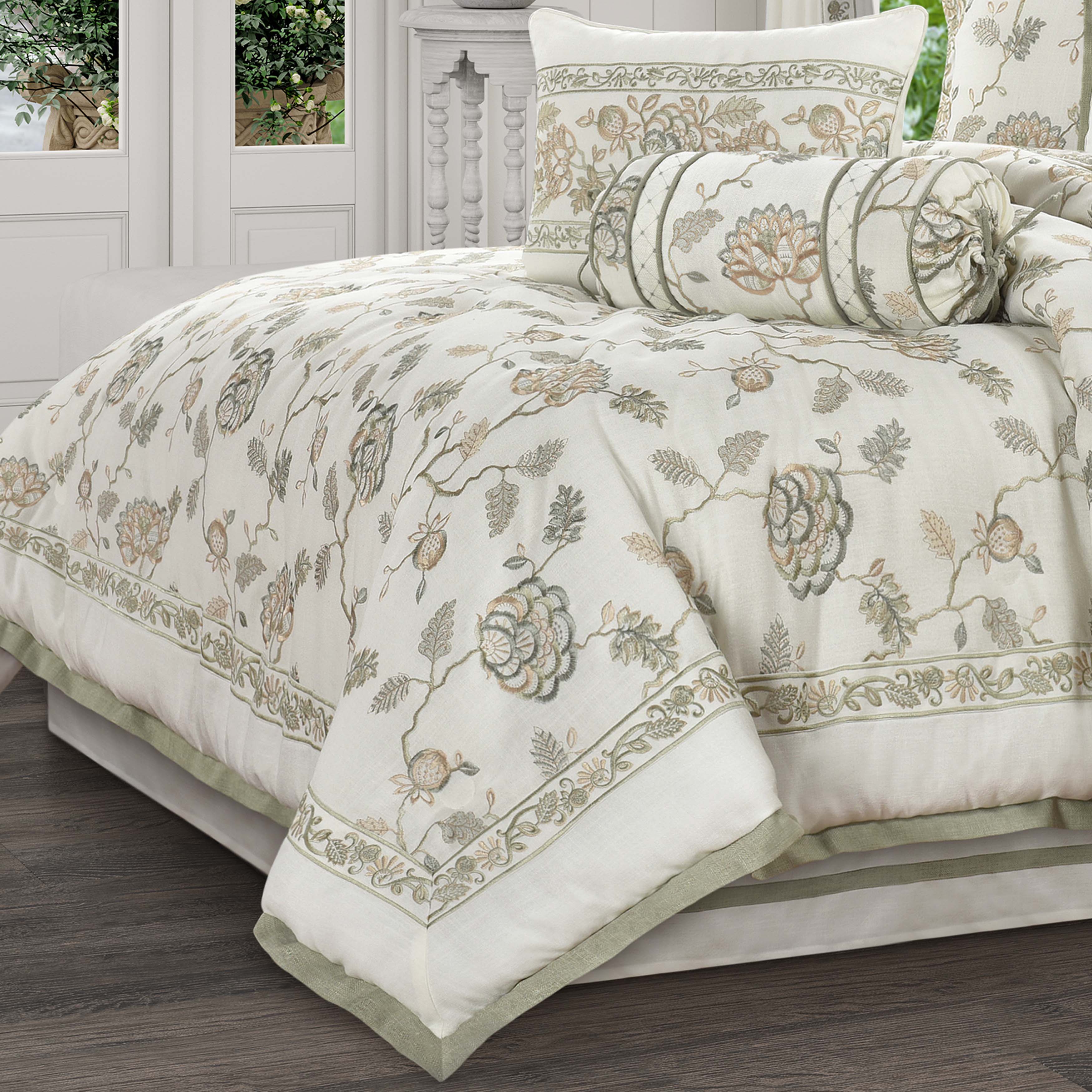 Fairview Sage 4 Piece Comforter Set