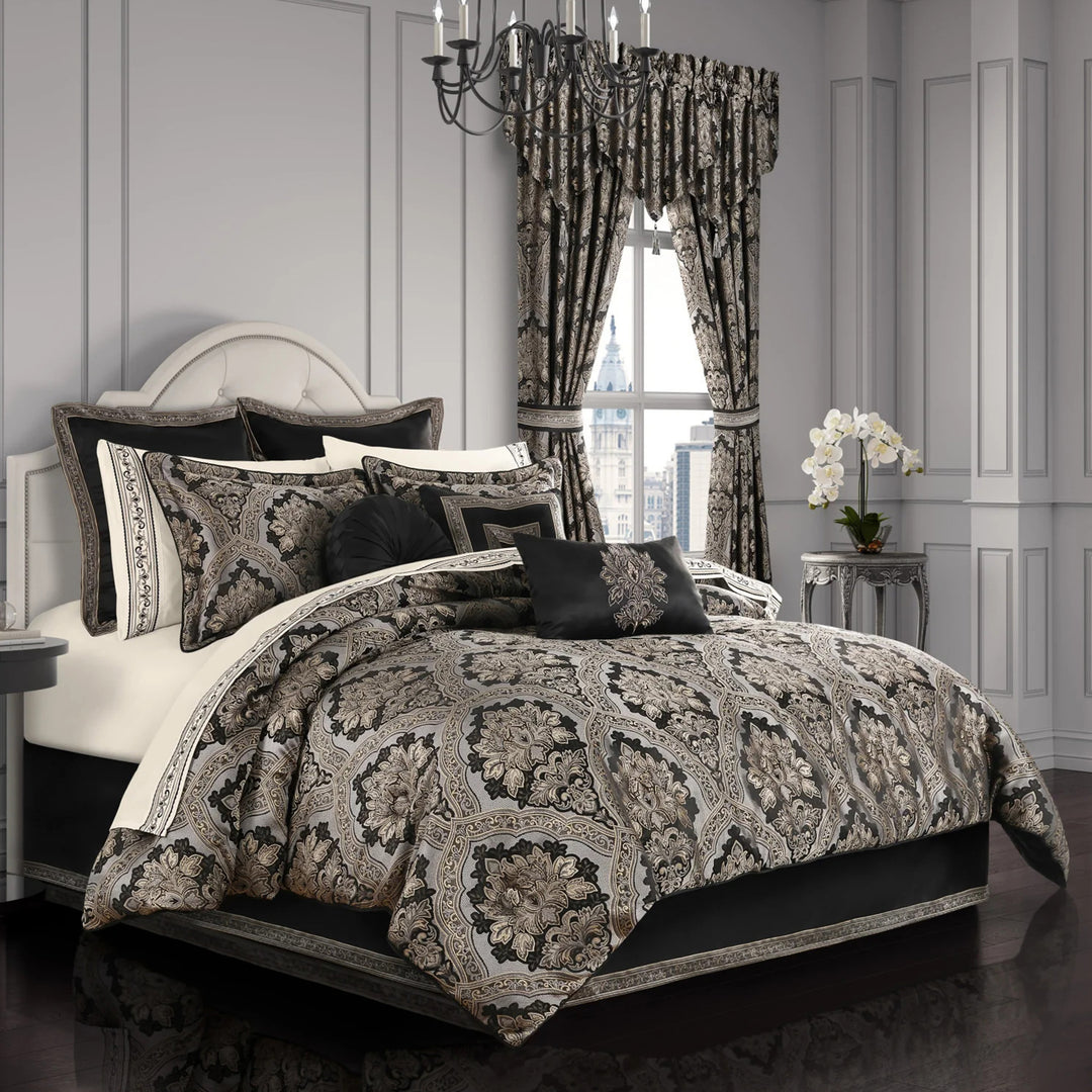 Harriman Black 4 Piece Comforter Set