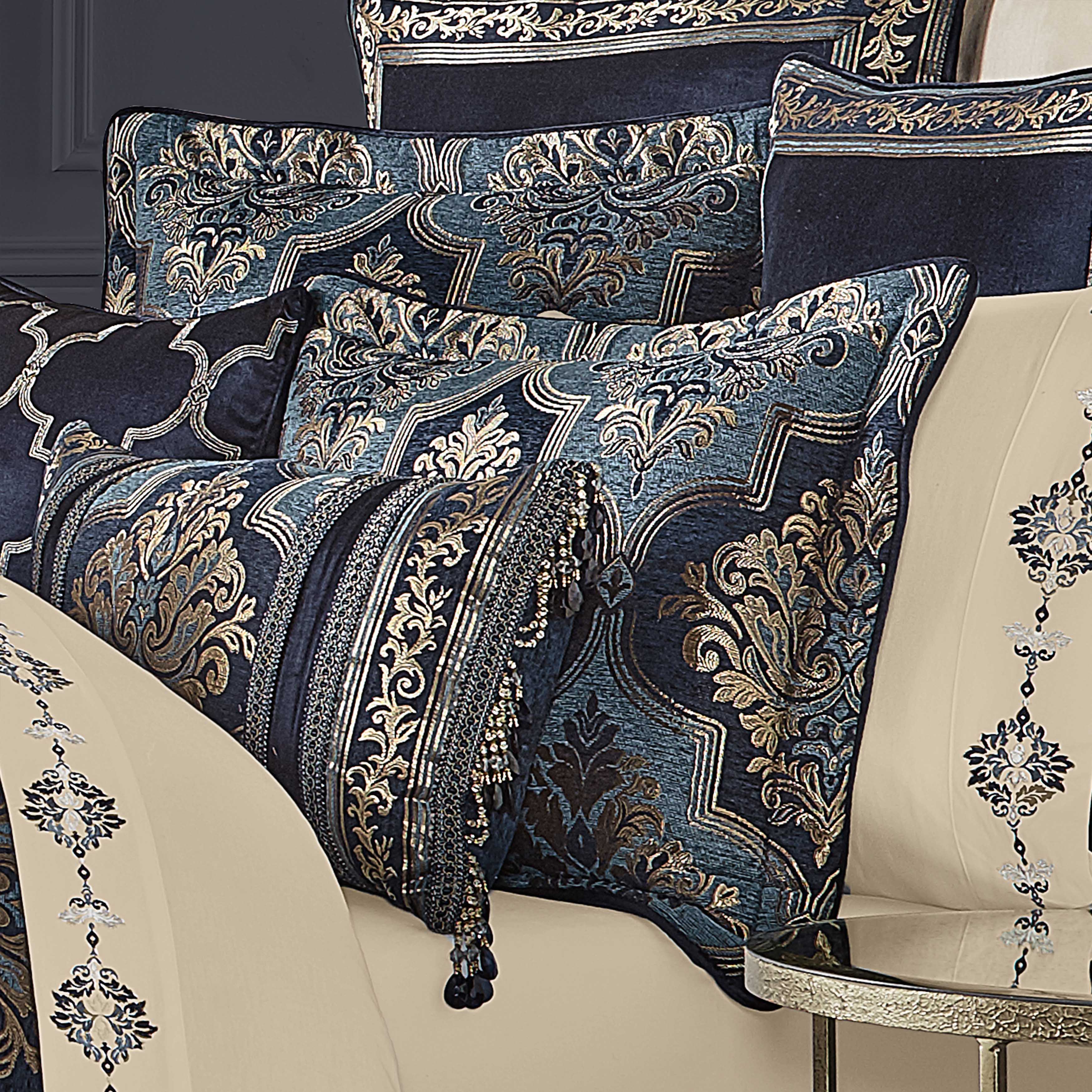 Middlebury Indigo 4-Piece Comforter Set By J Queen