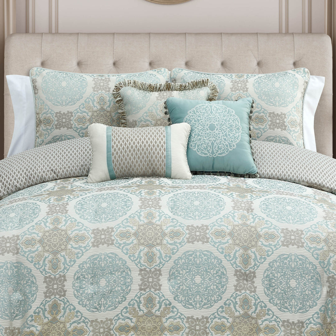 Jonet Cream/Aqua 3 Piece Comforter Set Comforter Sets By Waterford