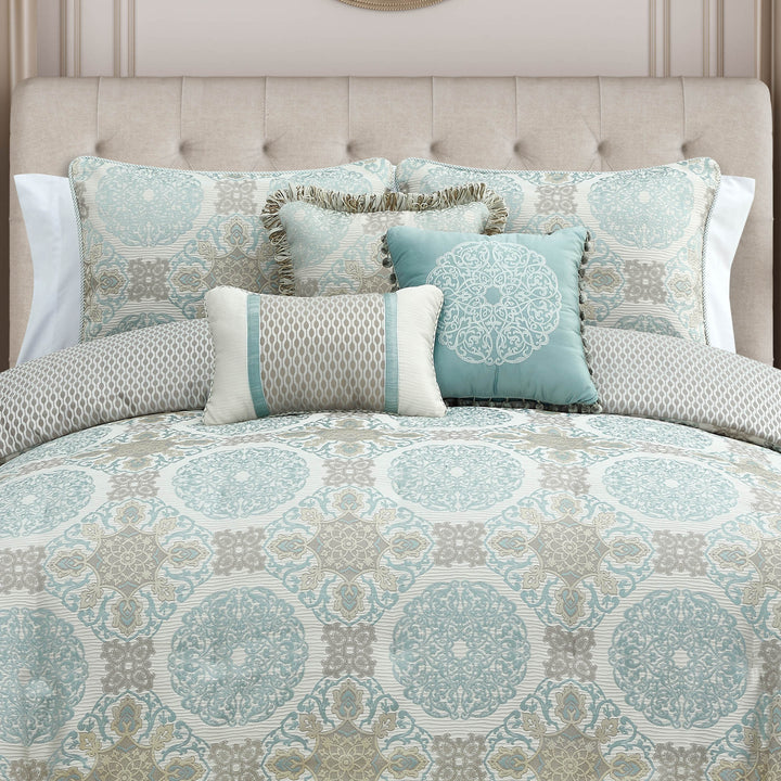 Jonet Cream/Aqua 3 Piece Comforter Set Comforter Sets By Waterford