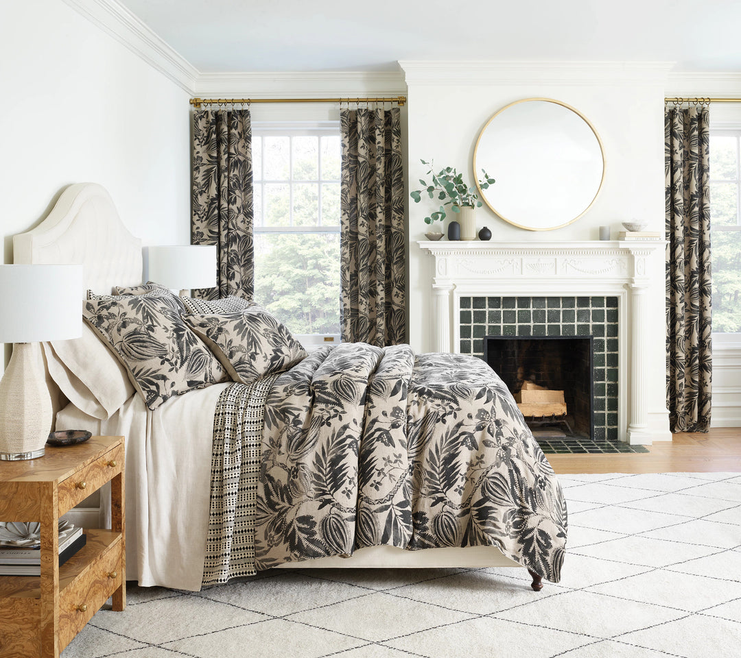 Numa Black Hand Knotted Wool Rug Rug By Annie Selke