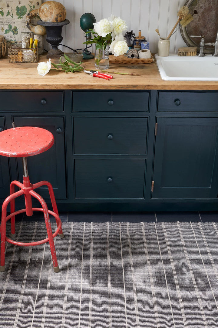 Samson Black Handwoven Indoor/Outdoor Rug Rug By Annie Selke