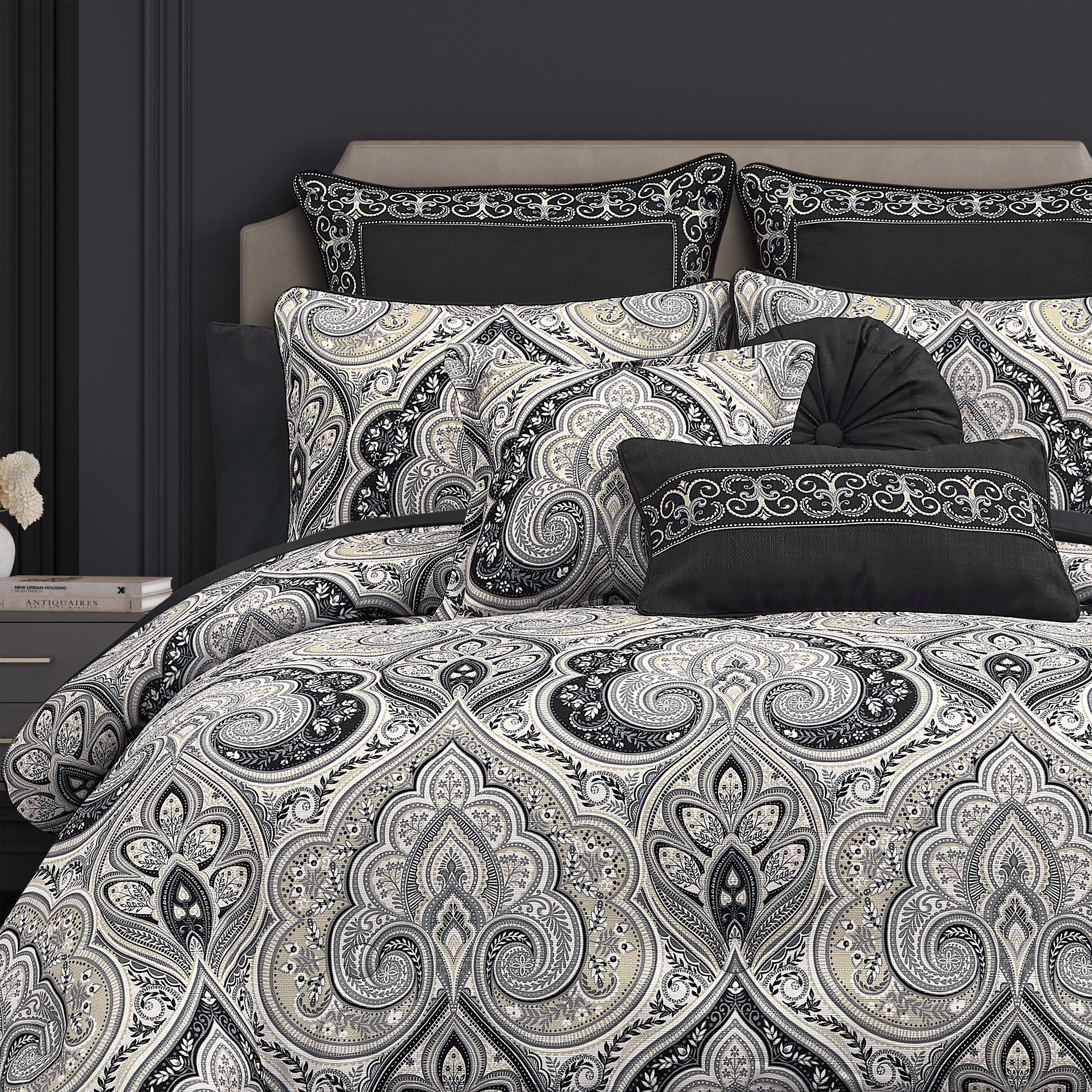 Messina Black 3 Piece Comforter Set
