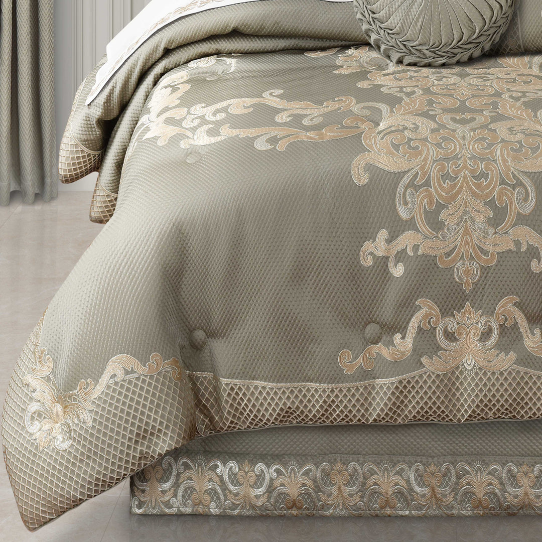 Piazza Sage 4 Piece Comforter Set Comforter Sets By J. Queen New York