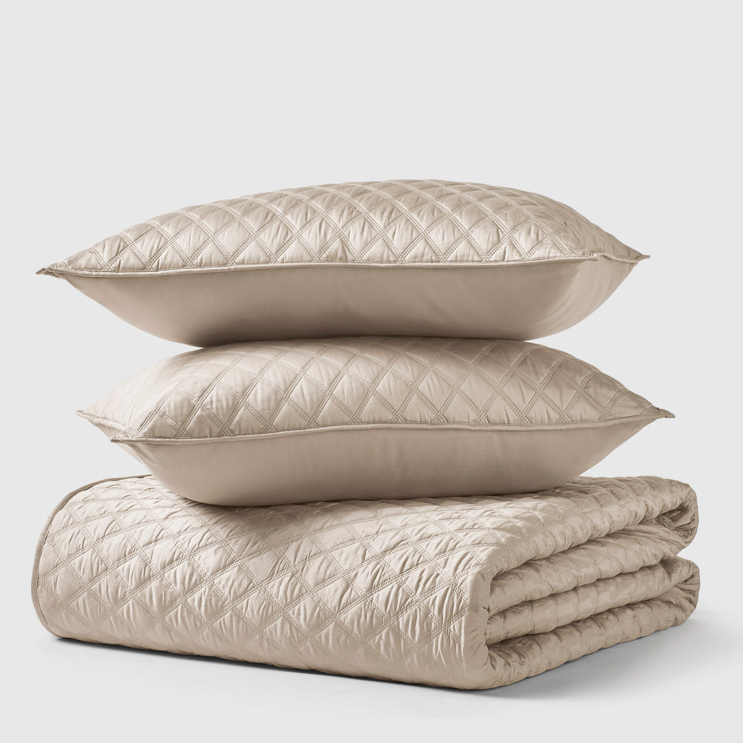 Premier Sateen 3 Piece Quilt Set Quilt Sets By J. Queen New York