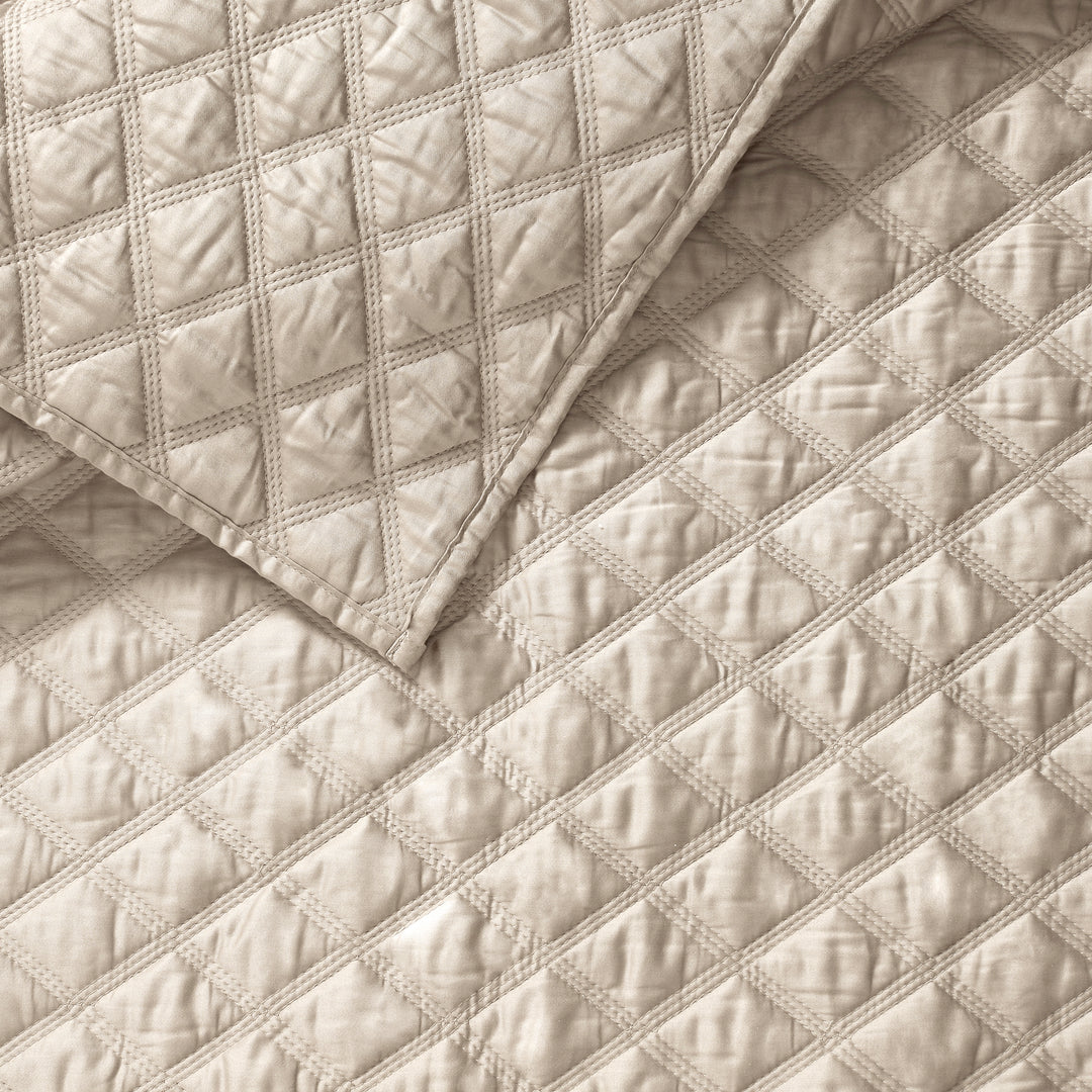 Premier Sateen 3 Piece Quilt Set Quilt Sets By J. Queen New York