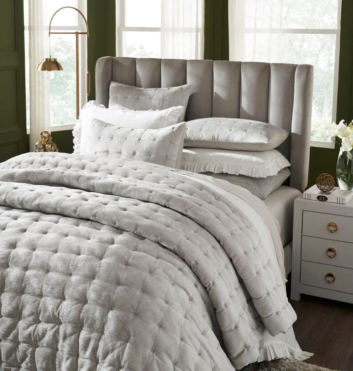 Bailey Tufted Velvet Quilt Quilt Sets By Orchids Lux Home