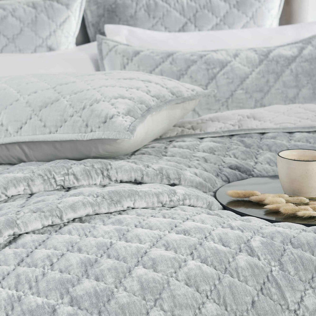 Clermont Diamond Velvet Quilt Quilt Sets By Orchids Lux Home