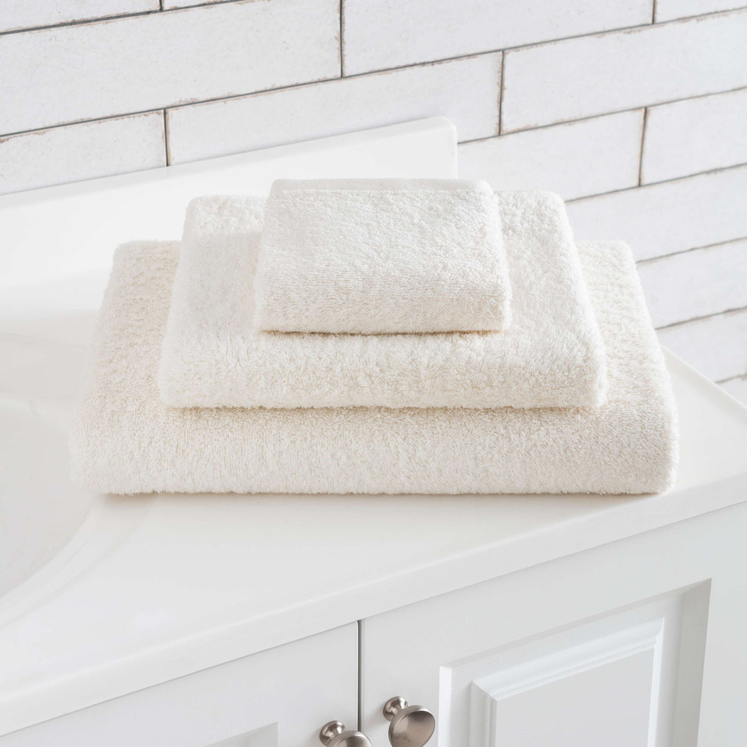 Signature Towel Towels By Annie Selke