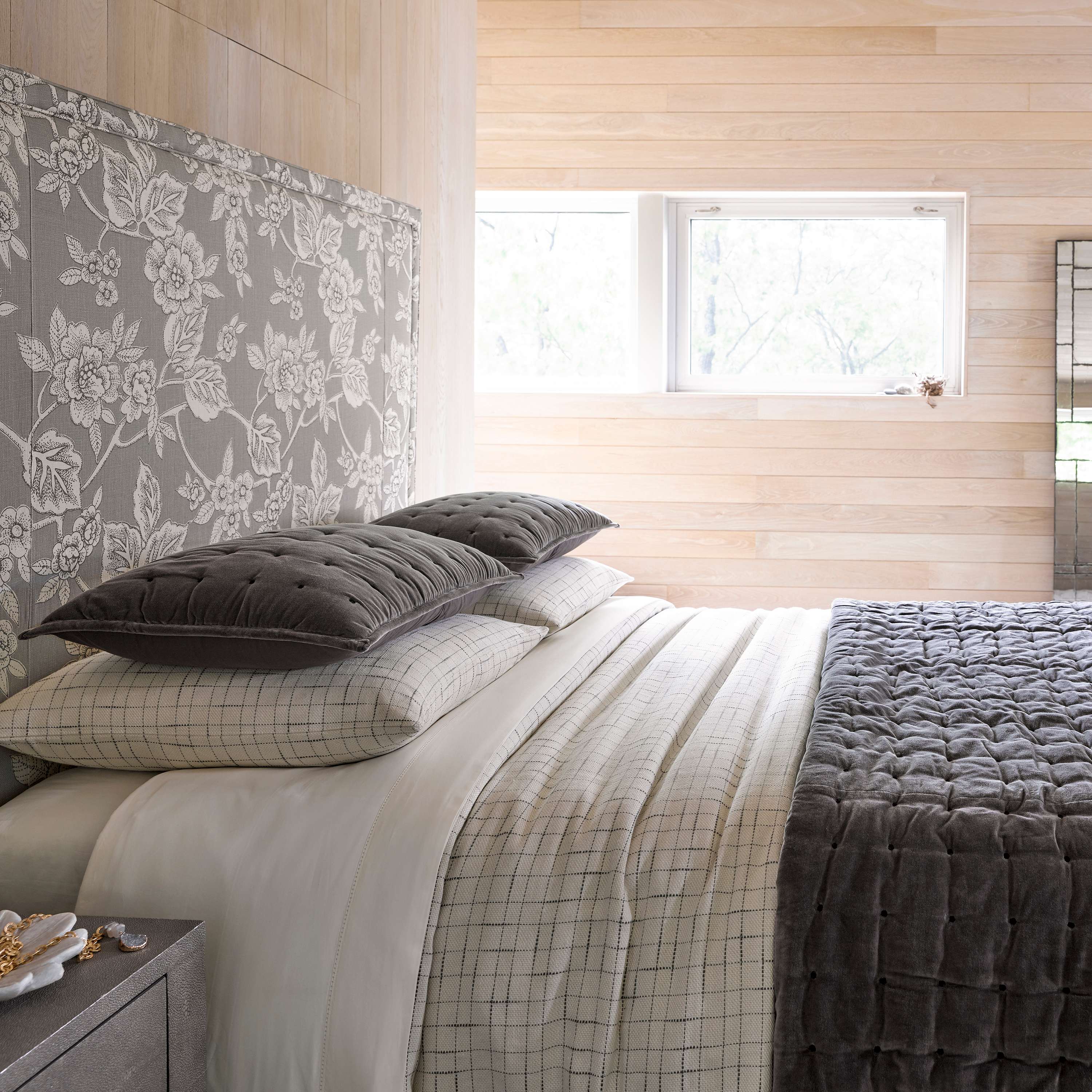 Vienna Velvet Quilt - Thumbnail 4