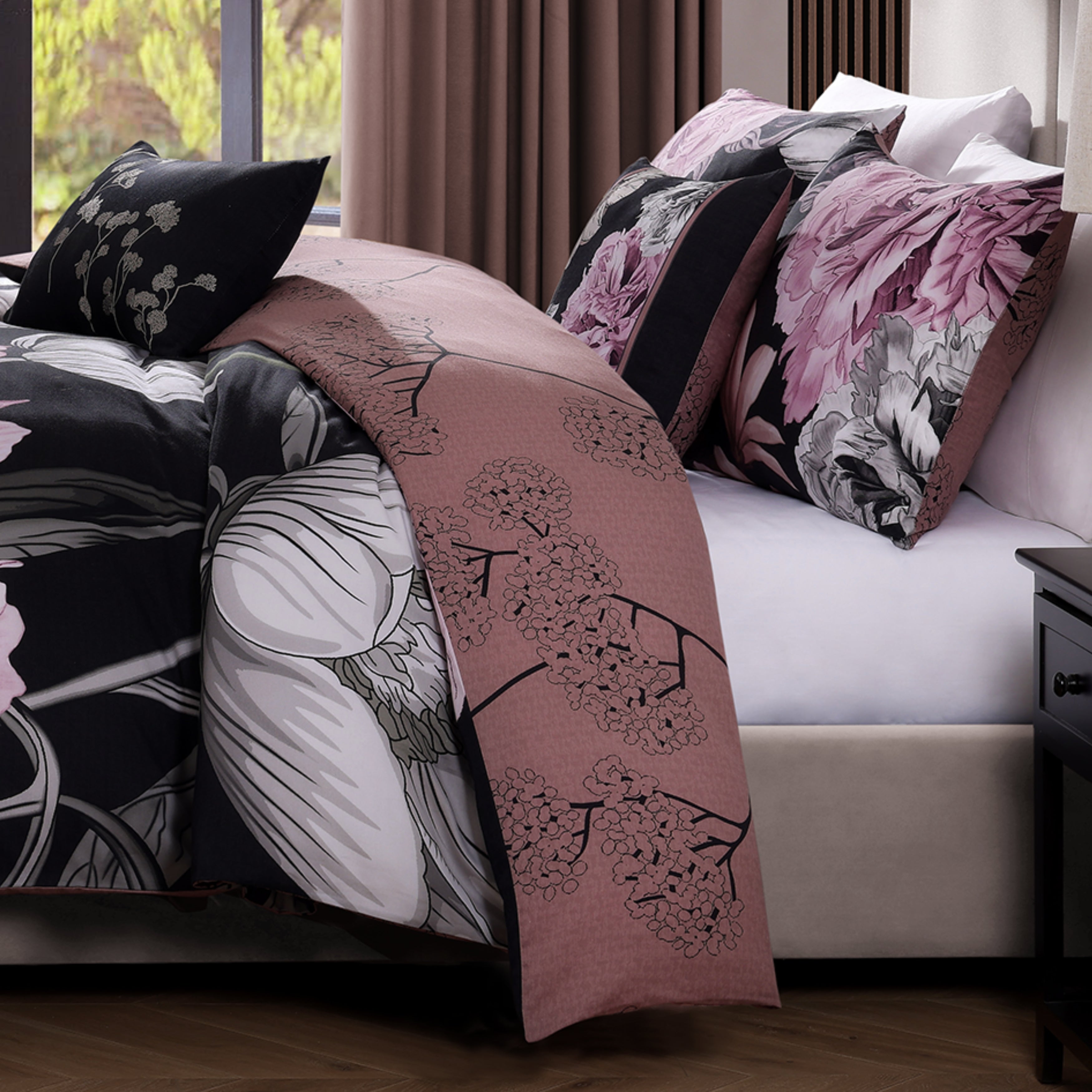 Bebejan Midnight Meadow 5 Piece Reversible Comforter Set