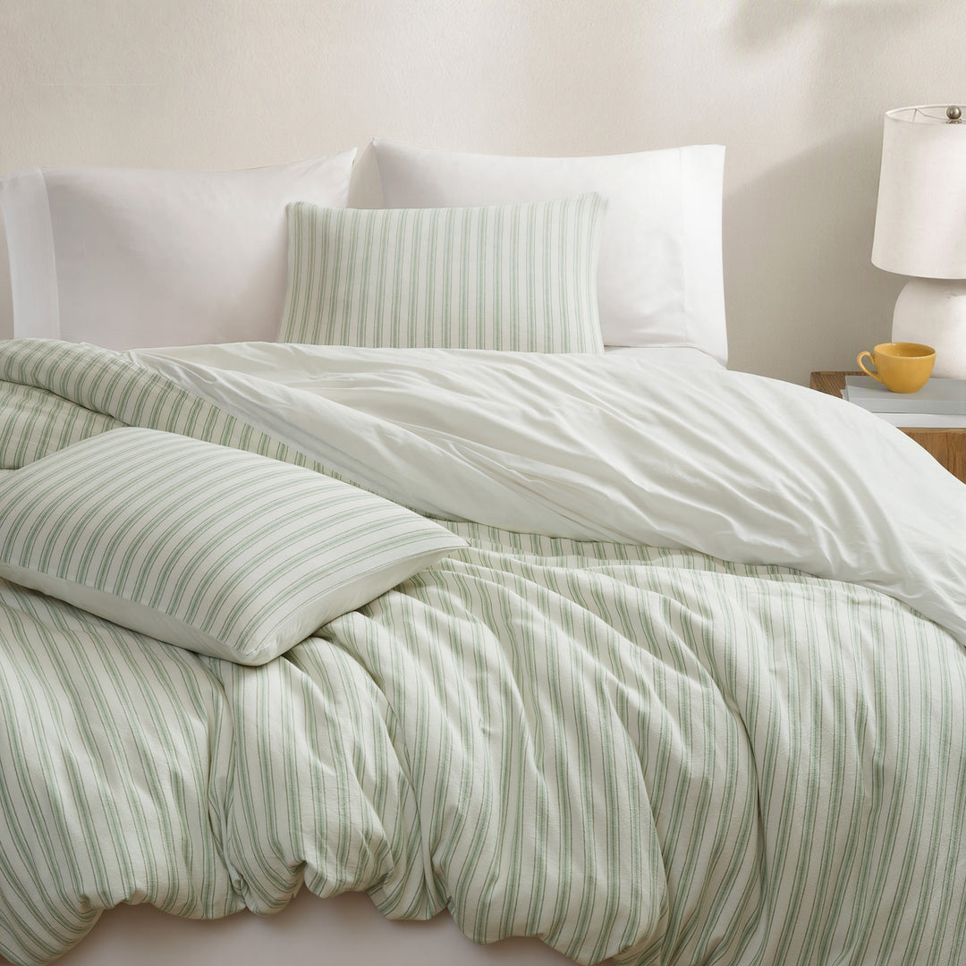 Etta 3 Piece Duvet Cover Set Duvet Covers By JLA HOME/Olliix (E &amp; E Co., Ltd)