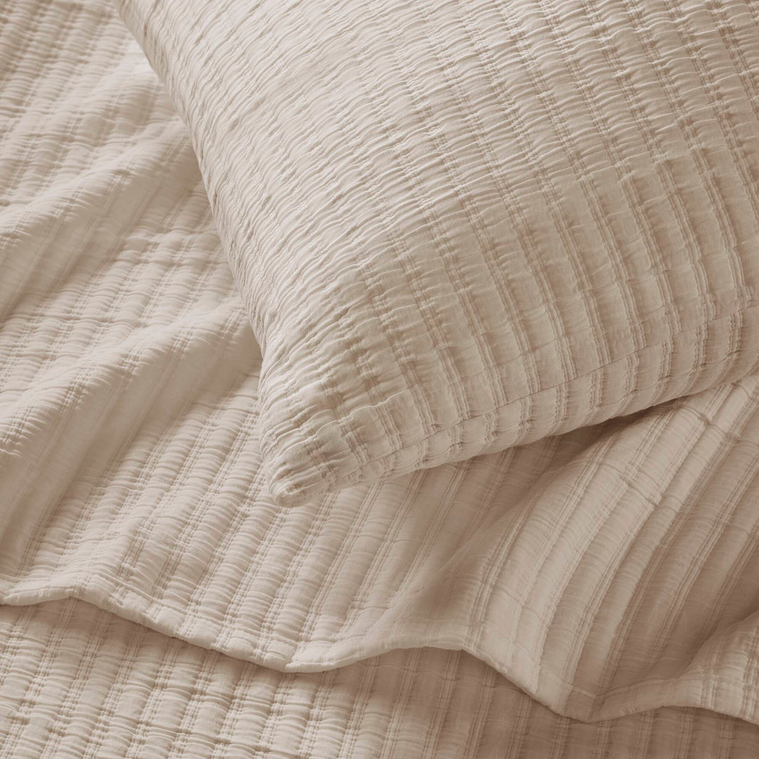 Hayden 3-Piece Cotton Blend Textured Knit Quilt Set