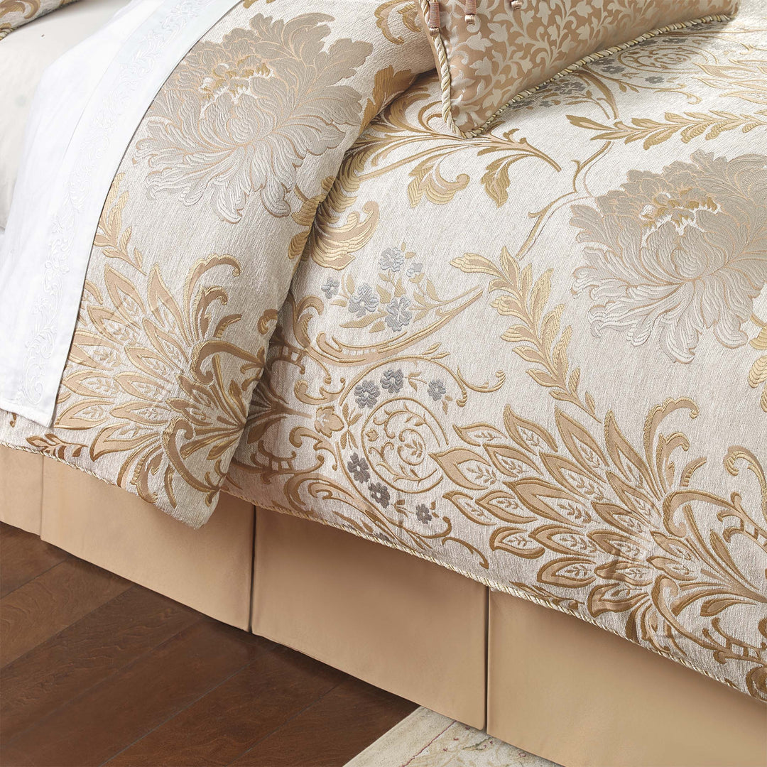 Ansonia Ivory/Gold 6 Piece Comforter Set Comforter Sets By Waterford