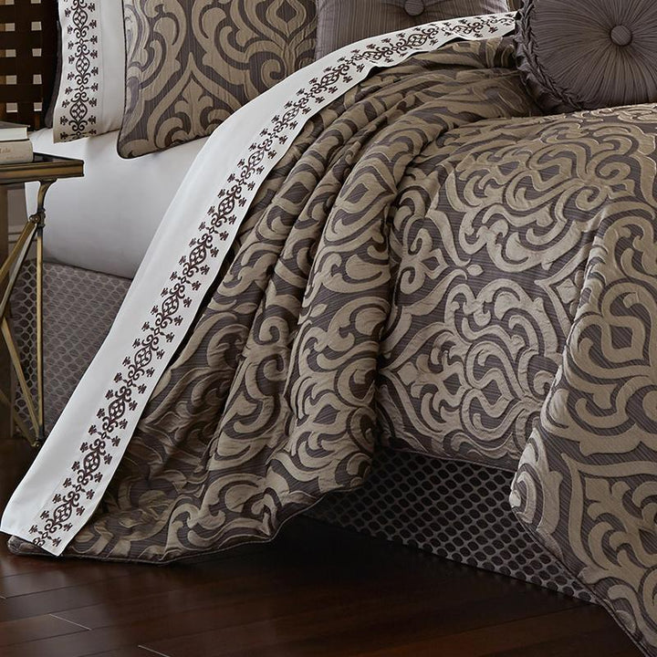 Astoria MINK 4-Piece Comforter Set By J Queen Comforter Sets By J. Queen New York