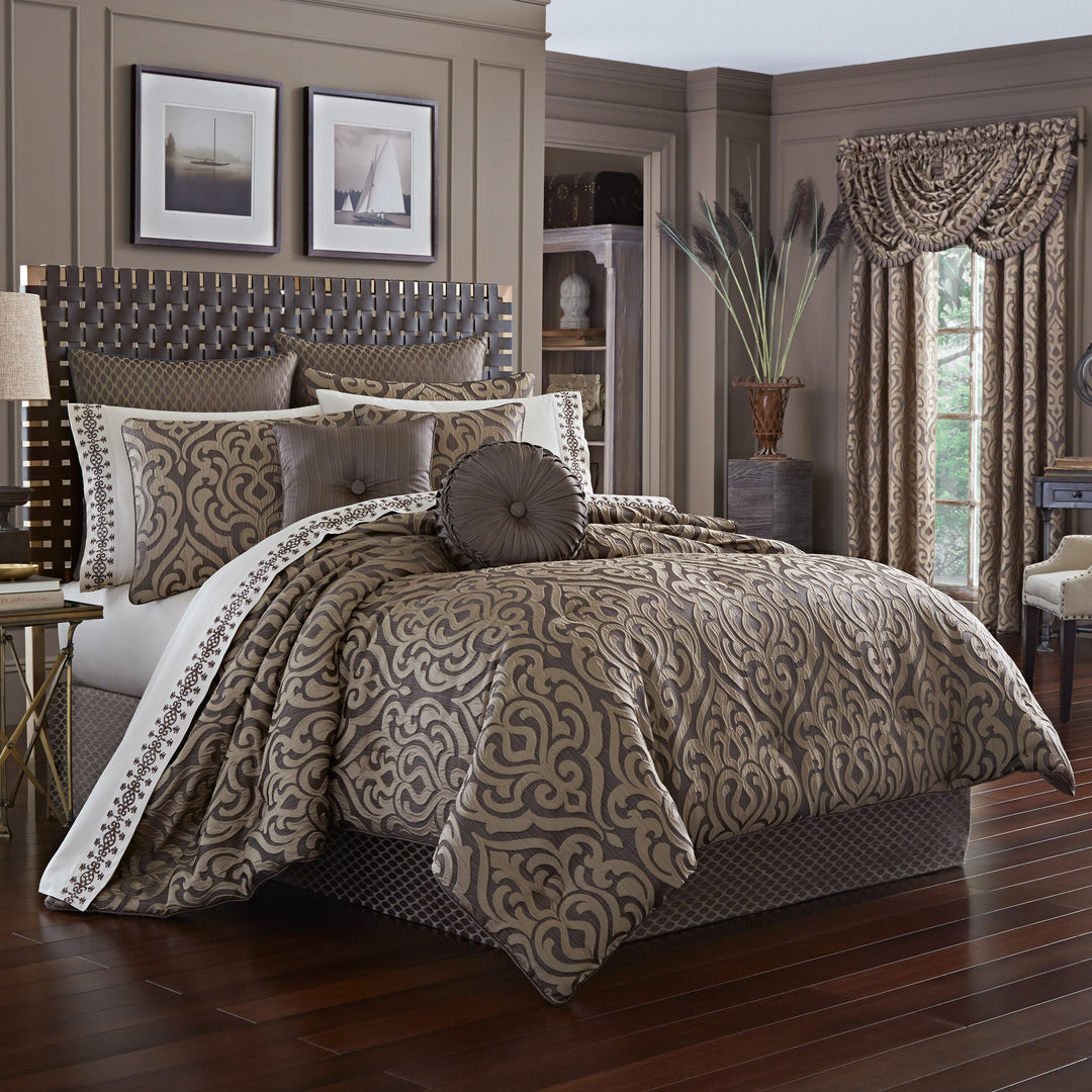 Astoria MINK 4-Piece Comforter Set By J Queen Comforter Sets By J. Queen New York