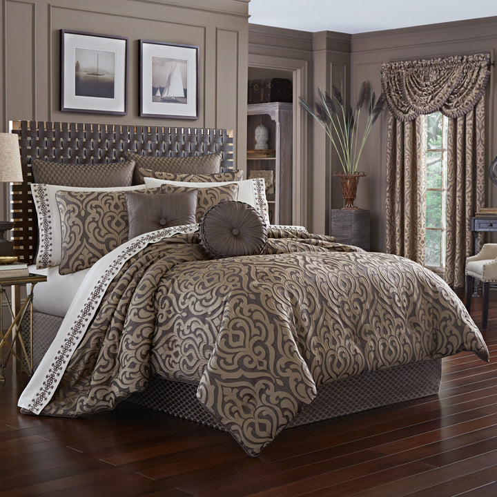 Astoria MINK 4-Piece Comforter Set By J Queen Comforter Sets By J. Queen New York