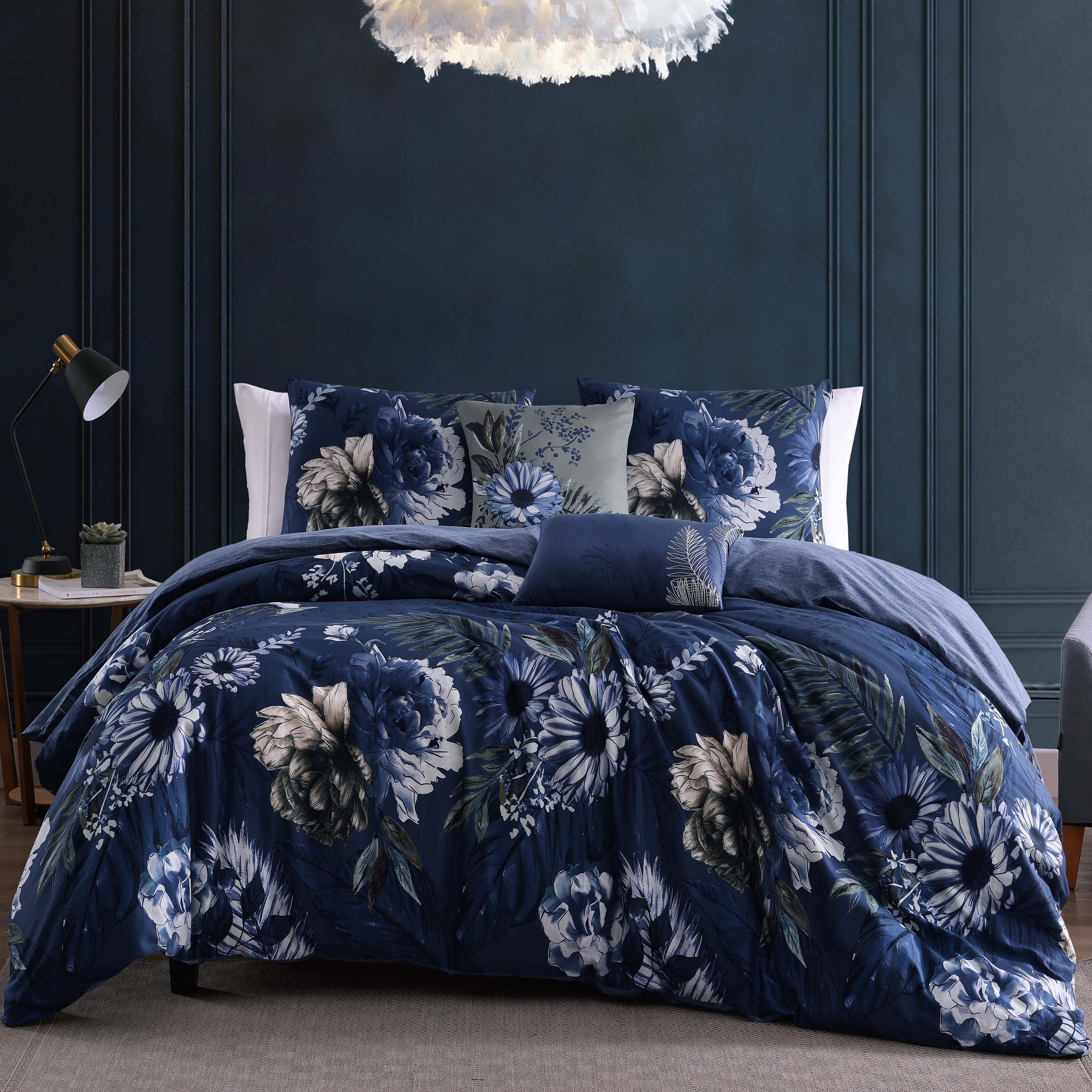 Navy blue shop bedding set