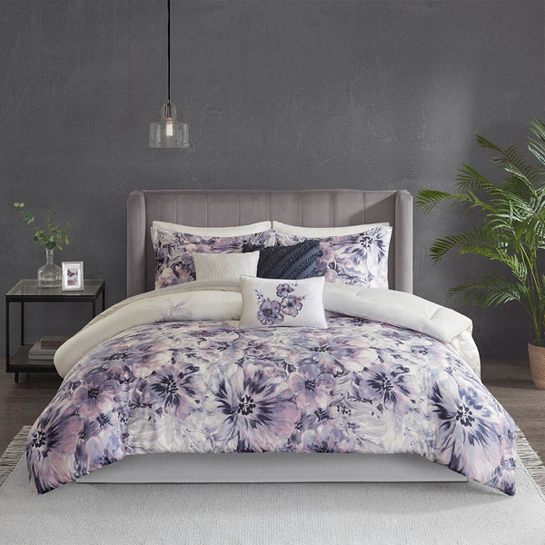 https://www.latestbedding.com/cdn/shop/products/EnzaPurple7-PieceComforterSet-1_grande.jpg?v=1634214383