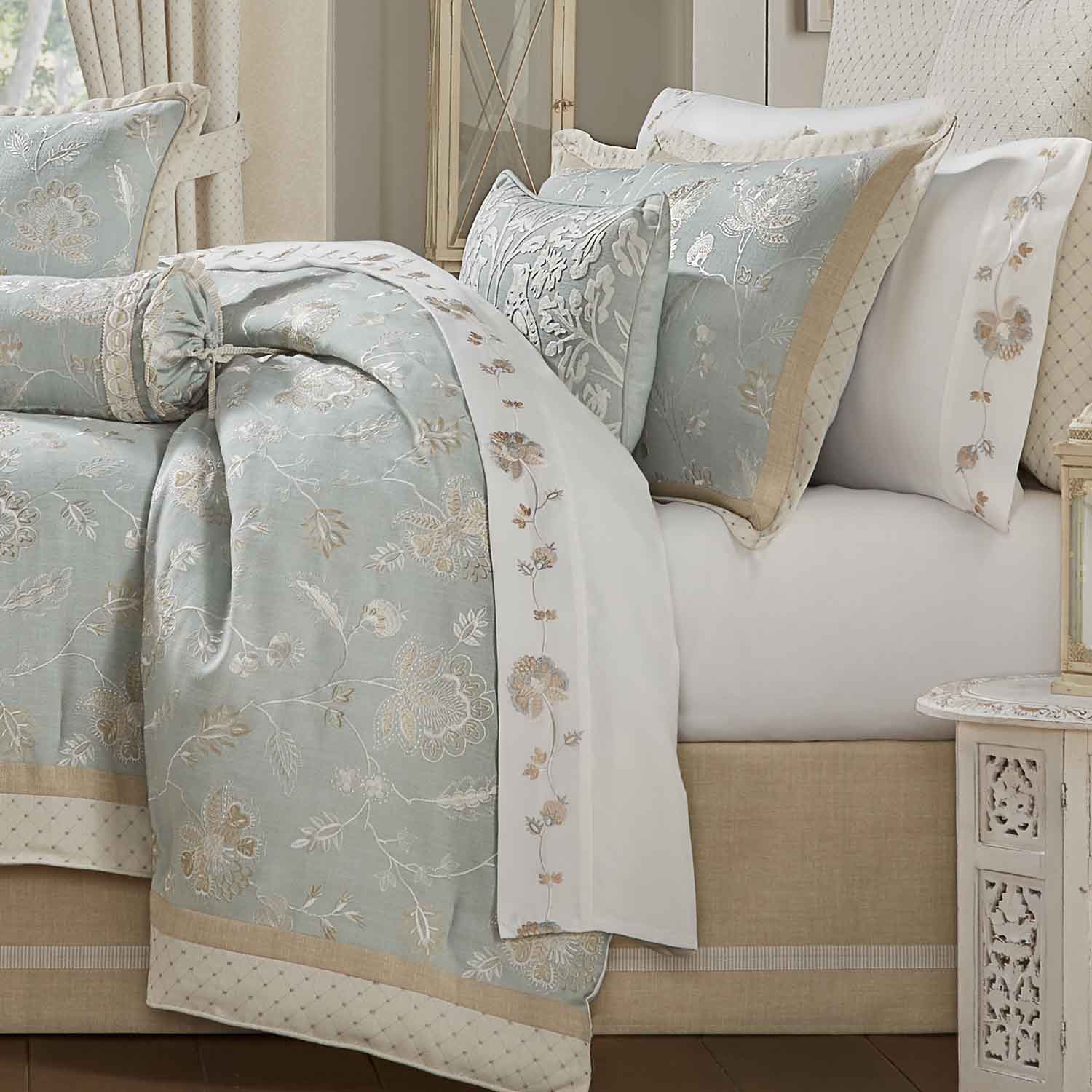 Queen King Size Luxury Comforter Sets 2024 Latest Bedding Page 2   GardenViewSPA4 PieceComforterSet1 