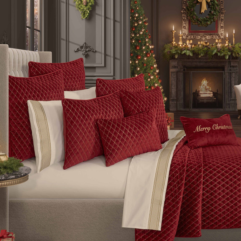 Grandeur Crimson 3-Piece Quilt Set Quilt Sets By J. Queen New York