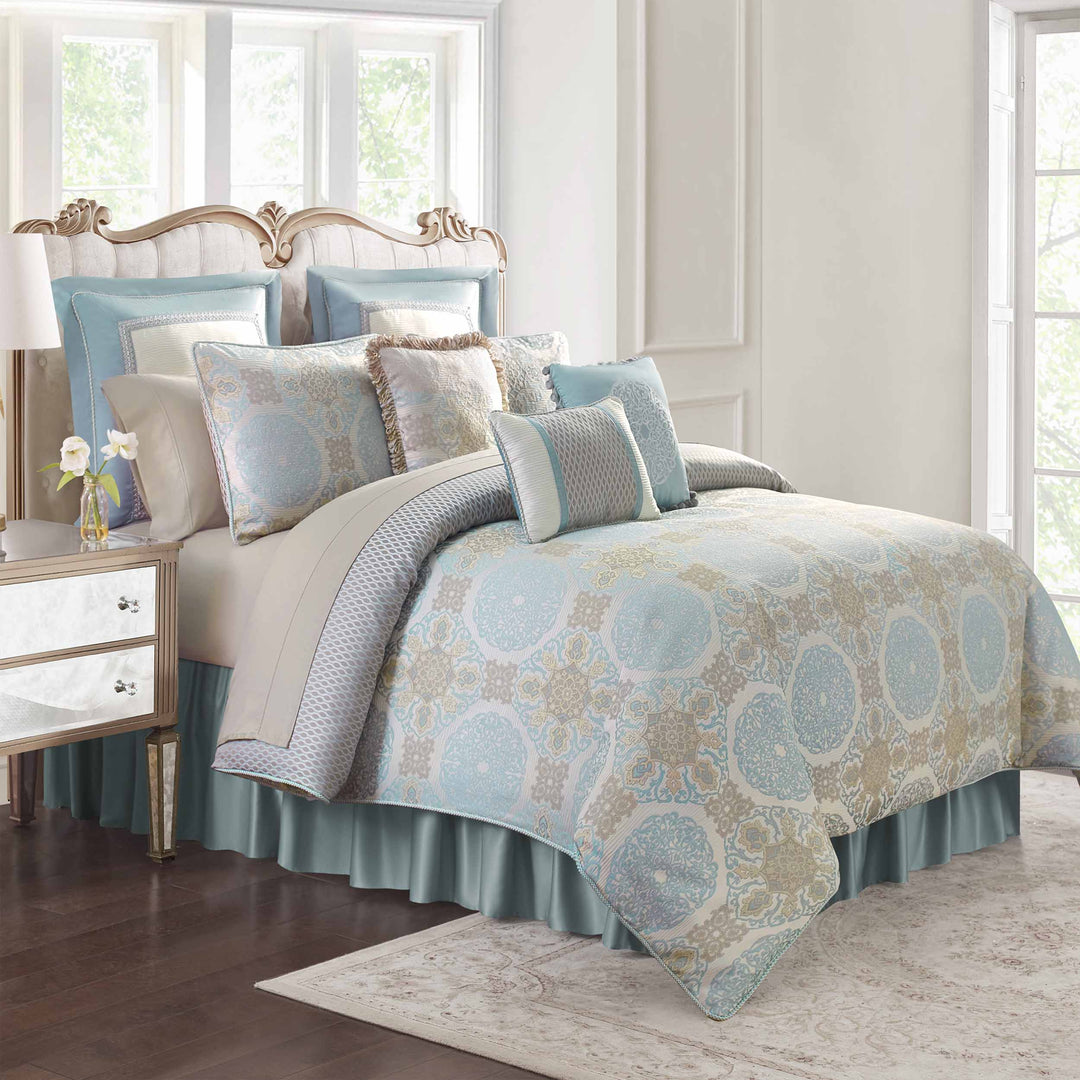 Jonet Cream/Aqua 6 Piece Comforter Set Comforter Sets By Waterford