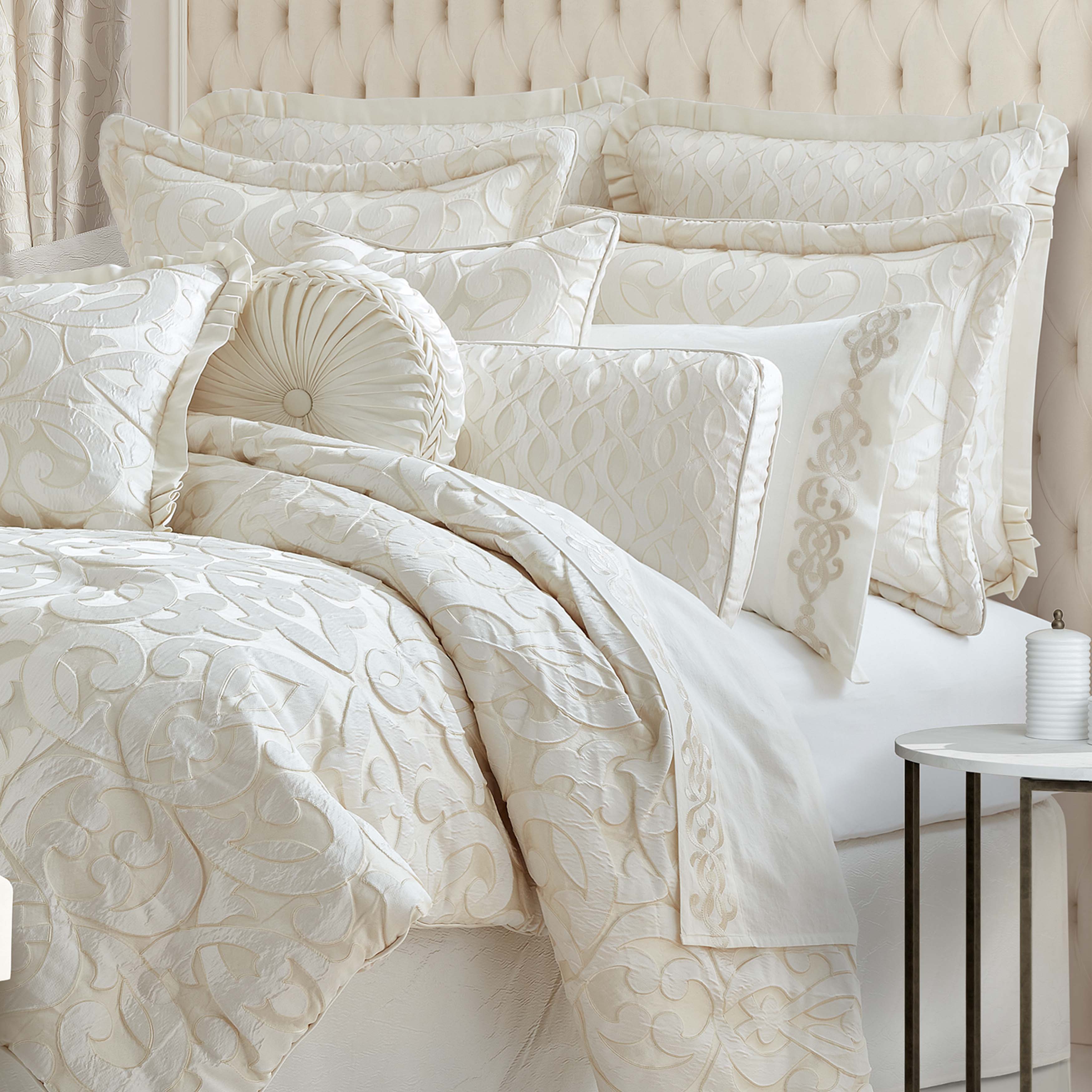 Queen & King Size) Luxury Comforter Sets 2023 - Latest Bedding