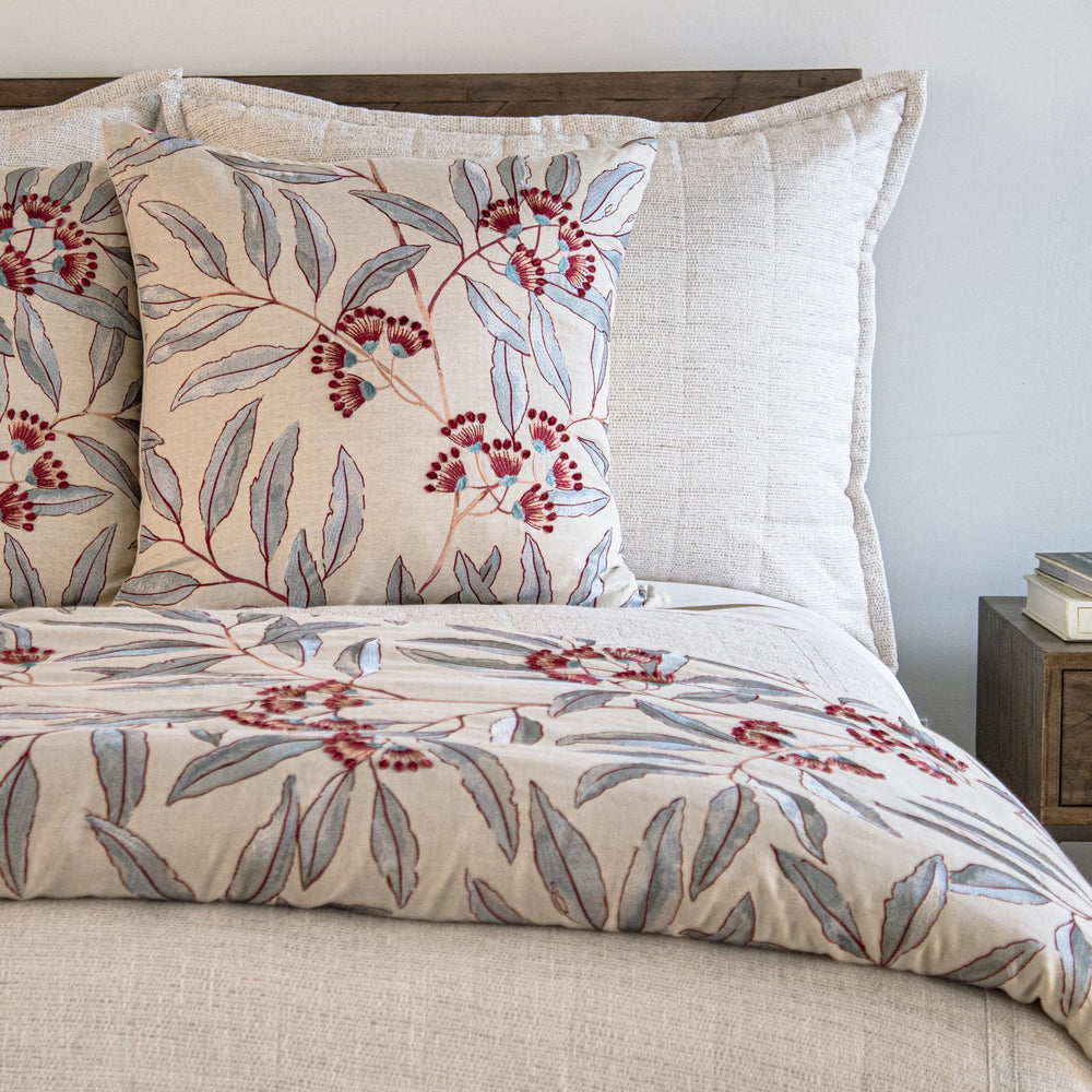 Linen Berry Throw