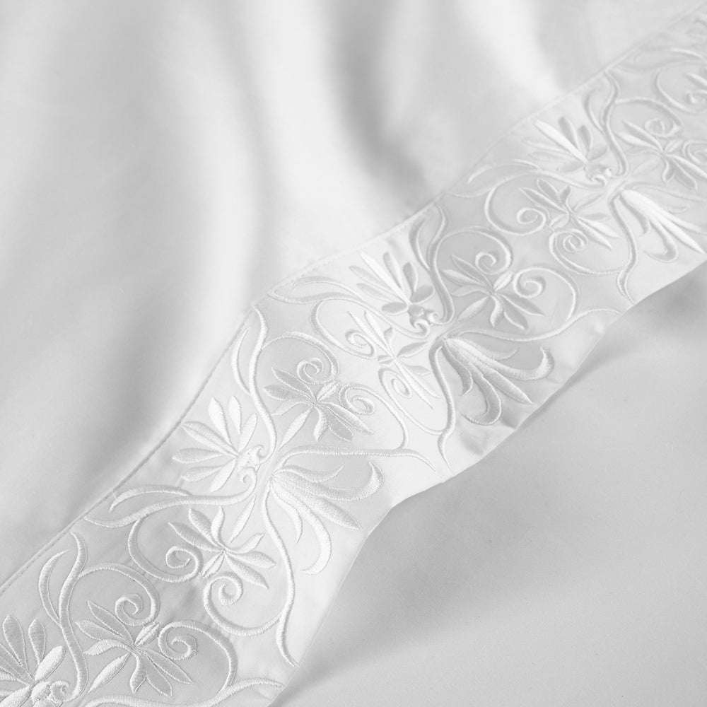 Giardino Blue 4-Piece Comforter Set By J Queen – Latest Bedding